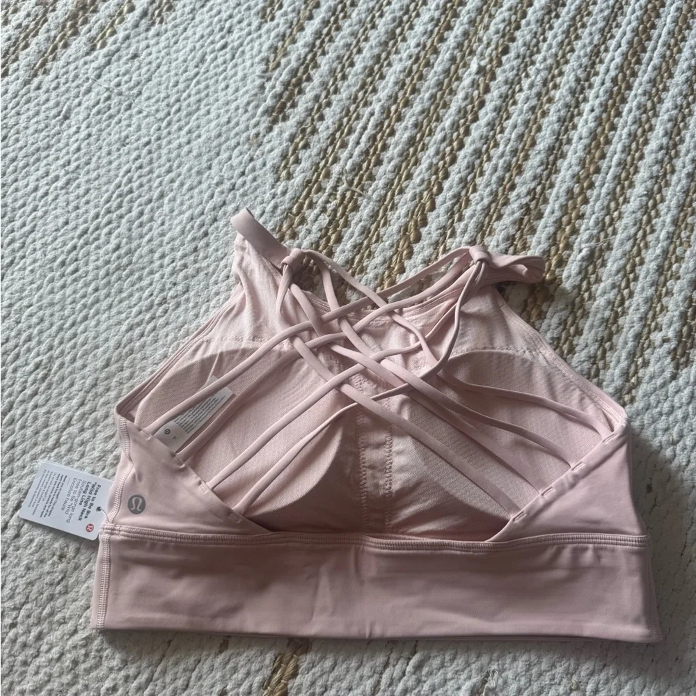 Lululemon Free to be Bra Bra - Picture 2 of 3